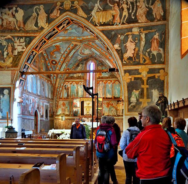  Kostol sv, Fr. z Assisi je fascinujúci